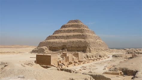 Saqqarah .